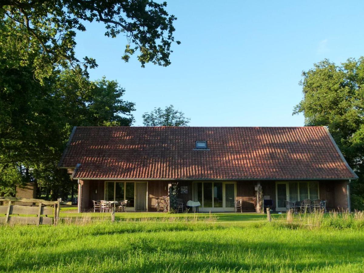 Peaceful Holiday Home With Roofed Terrace Geesteren  Exterior foto